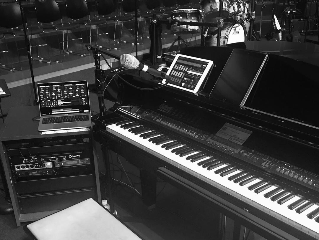 LoopCommunity's tweet photo. Prime and Track Rig are on stage with @liveglad! What’s on your stage this weekend? #loopcommunity #worshipleader #multitracks #trackrig https://t.co/9tOr9gYHd0