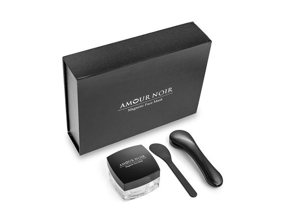 AMOUR NOIR - Magnetic Face Mask - rejuvenates and re-nourishes the skin 

ht.ly/i1OU30pv880