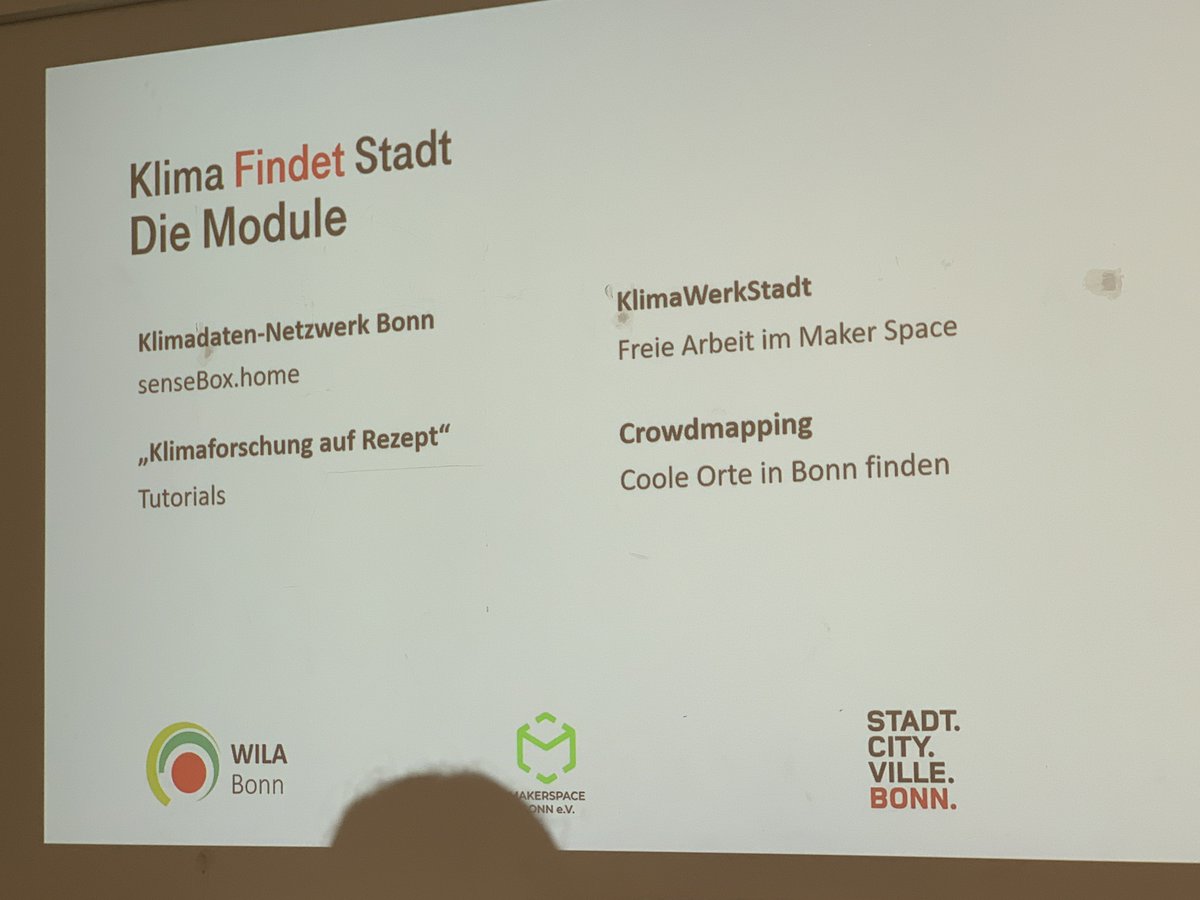 Sascha_Foerster's tweet image. #KlimaFindetStadt hat vier Module. @JoePublic1001 führt für die @telekomstiftung durch alle durch. Teile davon können wir gleich in Workshops kennenlernen. Beteiligt sind @SenseBox_De, @MakerSpaceBonn, @WILABonn und @BundesstadtBonn.