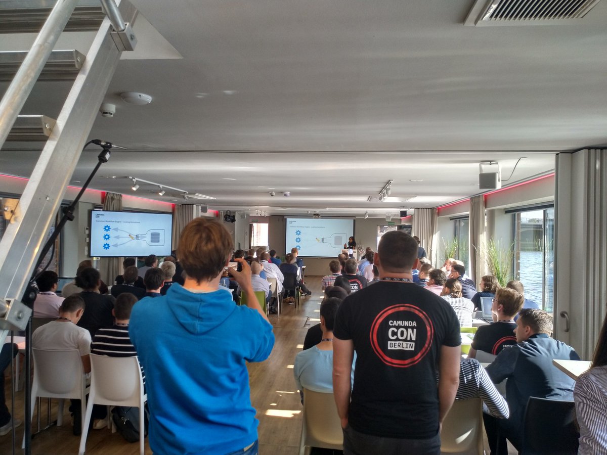 Obviously <a href="/meyerdan/">Daniel Meyer</a> did a good job yesterday - a packed room listening to <a href="/deepthidevaki/">Deepthi Akkoorath</a> talk about <a href="/ZeebeHQ/">Zeebe by Camunda</a> at #CamundaCon - the engine behind #CamundaCloud