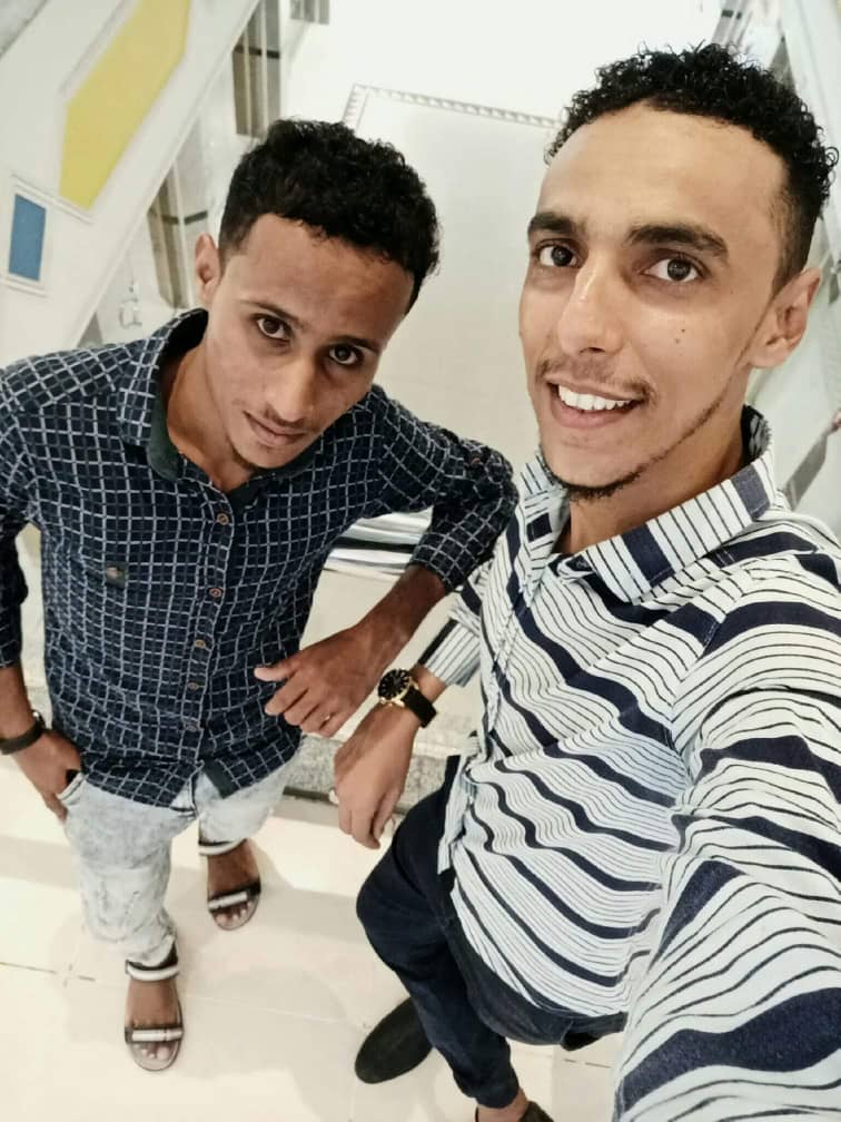 مع الموهوب حقنا 
نورت عدن ياقلبي
#عدن #مول