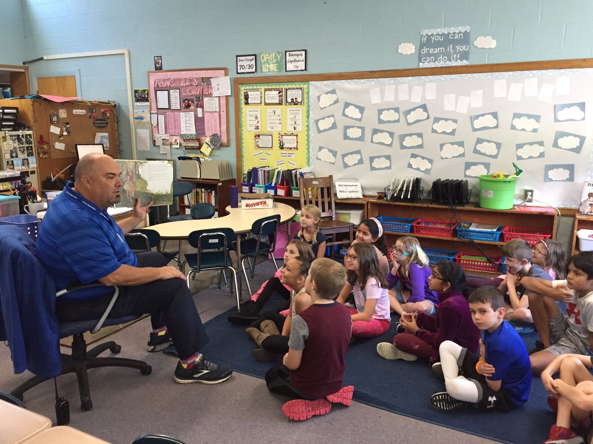 kgazard1's tweet image. Spellbound as Mr. Caira reads Thank You, Mr. Falker. #180daysofjoy @MindessAP @ClockerTalk