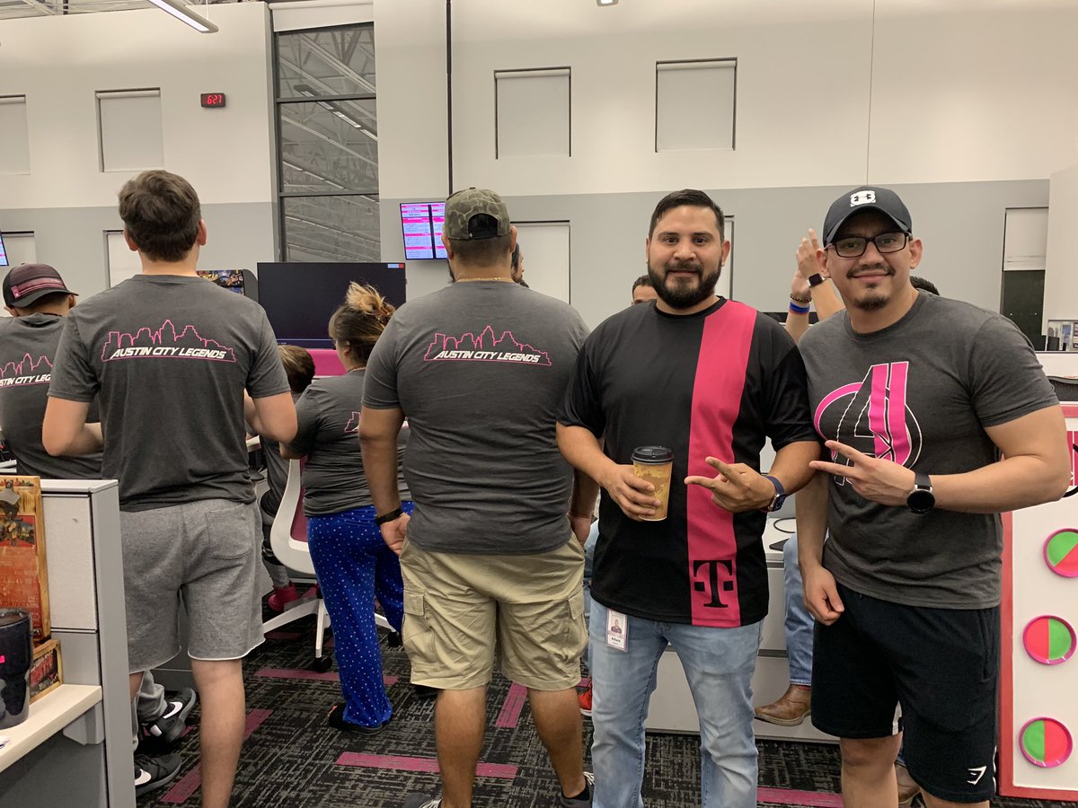 luluayala81's tweet image. #GameOfApple2019 @MissionTXperts is READY! #ApplePreOrder #AreYouWithUs #BeMagenta #BeYou #MissionWinNow #DreamTM #TeamMagenta #Iphone11 #PajamaDay #SeriousFun #PlayToWinAndHaveFun @artcruz1999 @TexasEric716 @jgebing @CallieField