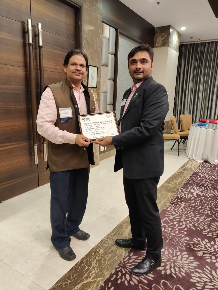BniMagic's tweet photo. Mr. Mit Kapadia for Best 30 sec

Mr. Mit and Dharmendra for being in green for 3 consecutive months

Mr. Nikhil Kapadia for maximum business last month

Mr. Sunil Parab for maximum referral last month

Mr.Girish Agrawal and Jitendra Apte for maximum visitors last month
#BNIEvent https://t.co/NrZMJJQ2bq
