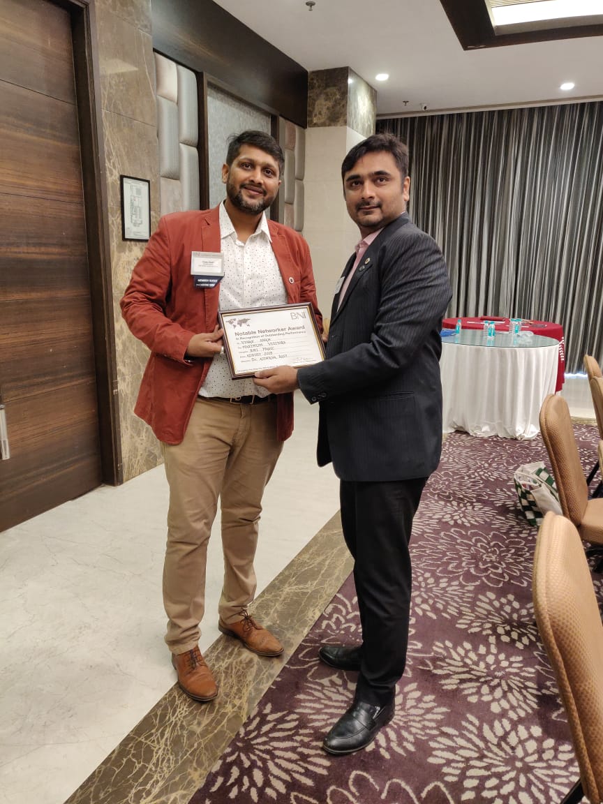 BniMagic's tweet photo. Mr. Mit Kapadia for Best 30 sec

Mr. Mit and Dharmendra for being in green for 3 consecutive months

Mr. Nikhil Kapadia for maximum business last month

Mr. Sunil Parab for maximum referral last month

Mr.Girish Agrawal and Jitendra Apte for maximum visitors last month
#BNIEvent https://t.co/NrZMJJQ2bq