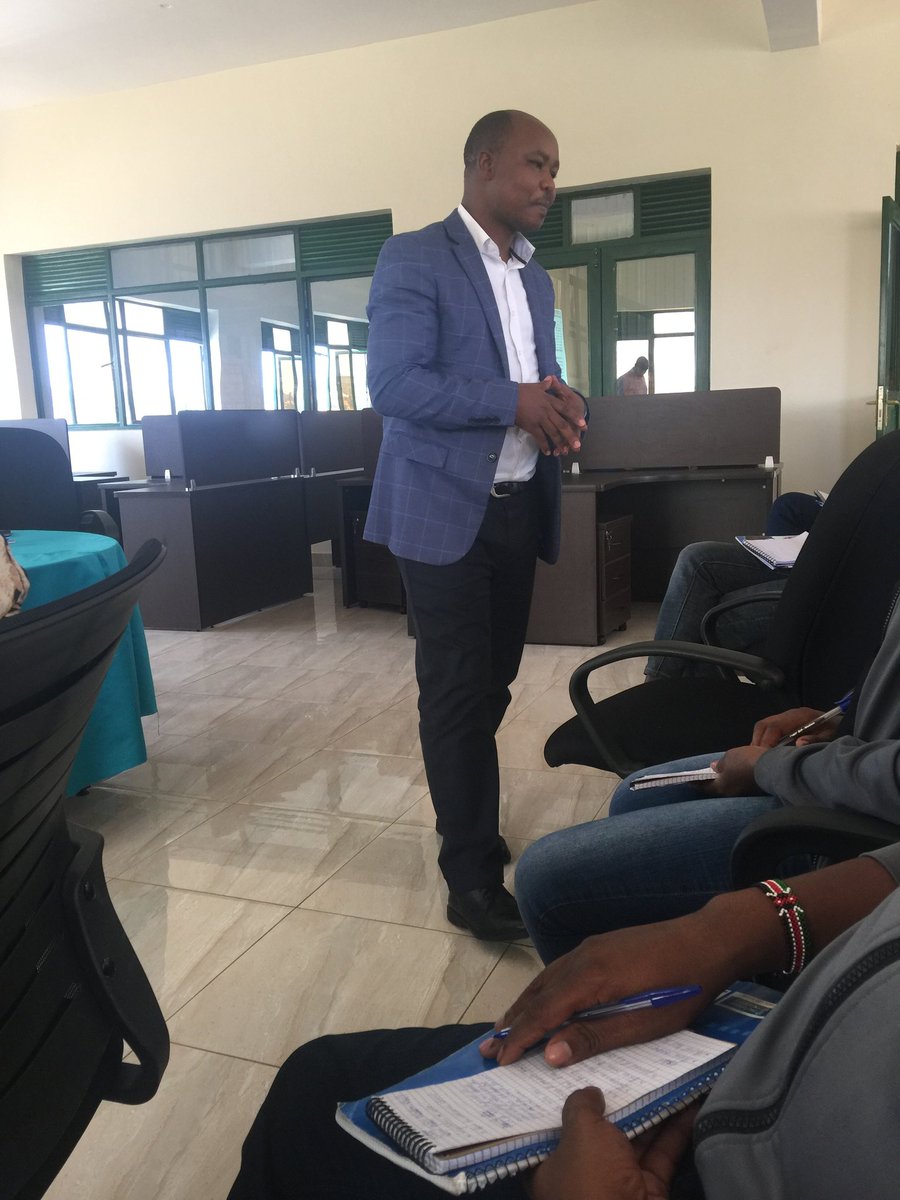 vision_garment's tweet photo. A training on Security @workplace was conducted by #CPS (Rtd)@EmmanuelGakwaya,Security Consultant together with @MrRichardRutayisire,the Managing Director @vision_garment ,where they tackled a wide range of issues &amp; their solutions to help workers in their daily work place. https://t.co/Uwd8fc4AvJ