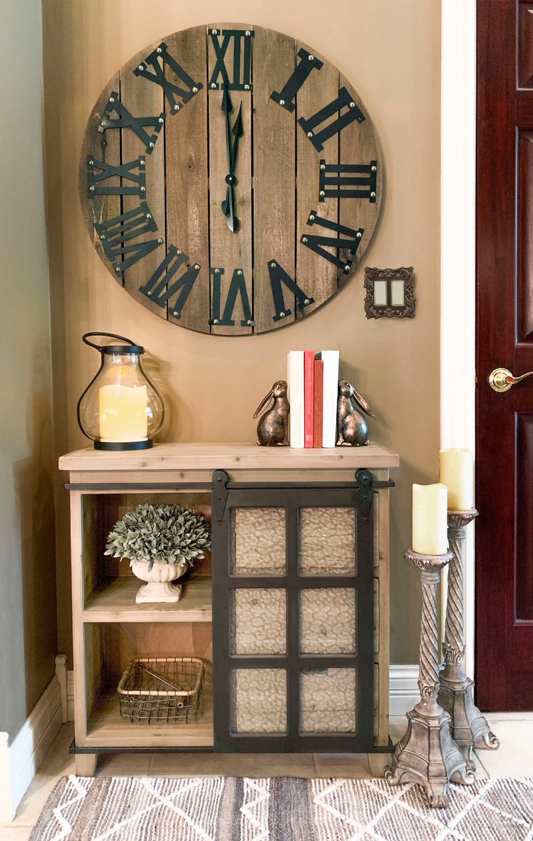 Touch_of_Class's tweet photo. Welcome to our home; come on in! This entryway will speak to your inner farmhouse dream - just with a modern twist! Shop now: https://t.co/QEhRHAOxKg
#entrywaylooks #entrywaydecor #modernfarmhousedecor #modernfarmhousestyle #farmhousecharm #farmhouse #decoratingsolutions https://t.co/PCQZShIJ4m