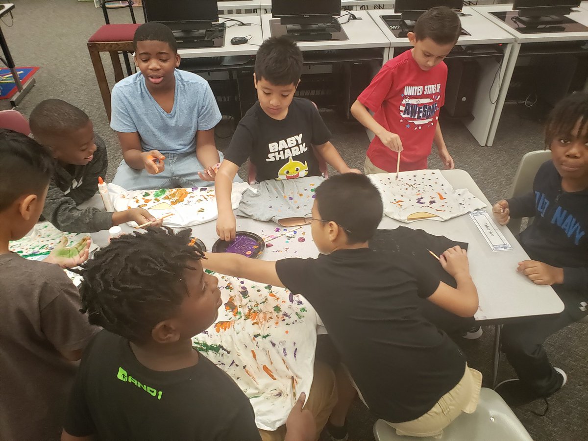 MRSBONILLA6's tweet image. Jack Fields Elementary
2nd grade &amp;amp; 5th grade
Dot day with our buddies. @humbleisd #broudtobejackfields #bethelight #jackfieldselementary #ourfutureisbright
