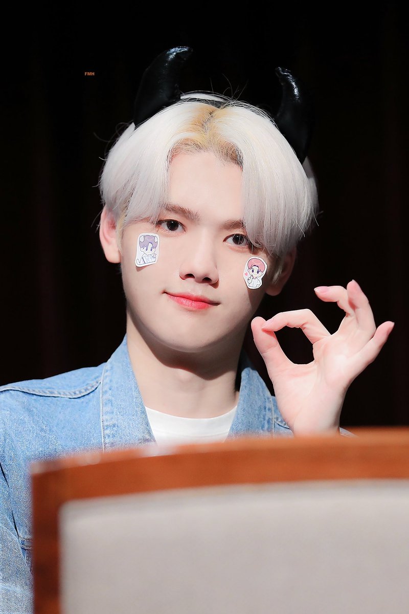 MNadeul's tweet photo. 190907 #X1 #엑스원 #강민희
남은 연휴도 행복하세요 ♡ https://t.co/r0peMEwfTT