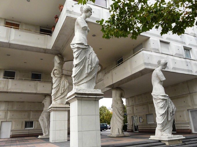 Les Caryatides, Isle de France, Manuel Núñez Yanowsky, 1992