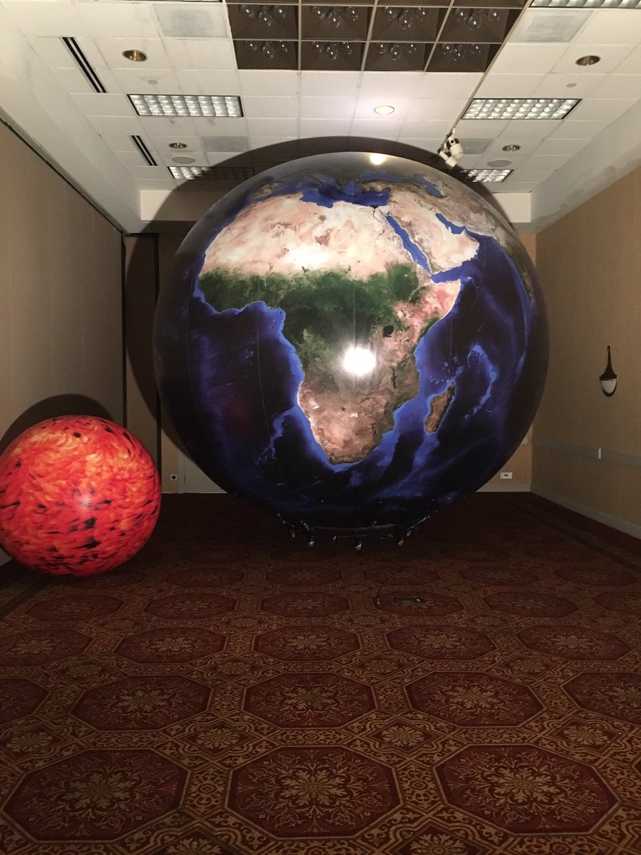 TECMatthew's tweet photo. Had a great time at the #WGARESASTEM conference! #flymetothemoon @WGARESASTEM @MsBeeTapestry @MrPatelTapestry @mr_holc @clementsk_mrs https://t.co/sCN5bZ0D3n