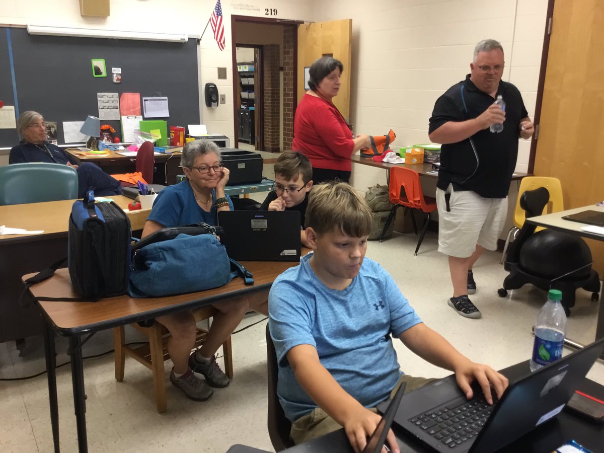 K4Wbm's tweet photo. Wow!  What a crew!   #w4ca Members are awesom.   K4WBM is off to a great start.   Several of our members are trying to pass the FCC’s test to be an operator on the ham bands.  Our ELMERs are a great support.   Mrs.Reed could not run the club without their help....Thanks!!! https://t.co/iowzXvDF5b