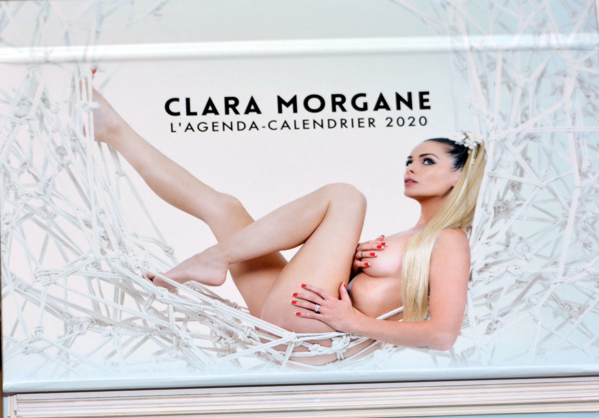 Bonjour reçu agenda 2020 merveilleuses photos en geisha et magique comme d'habitude <a href="/ClaraMOfficiel/">Clara Morgane</a>