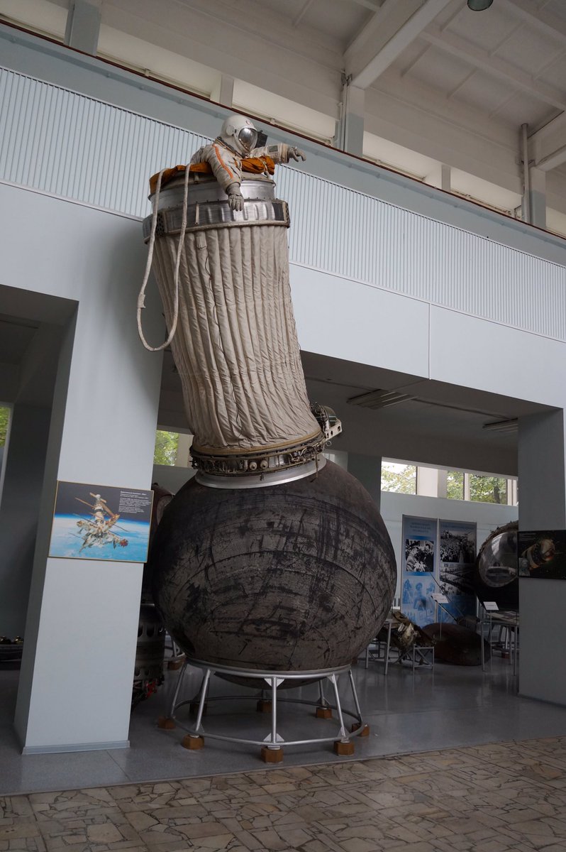 Let's continue our walk through the  #RSCEnergia Museum! This exhibit you know for sure - the capsule of  #Voskhod2 equipped with an inflatable airlock. You can see the mannequin presenting Alexei Leonov, the first man in outer space, climbing out of the airlock and waving at you!