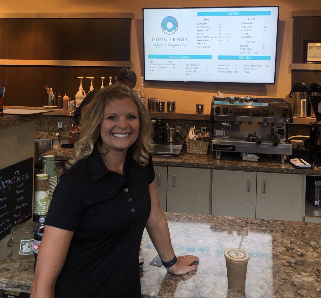 LNSTEM_MrAllen's tweet image. I love being able to visit our local businesses who support the @LNSTEMAC! Thank you to DOUGHKNOX at the Convention Center for partnering with us and our kids! #CommunityByDesign