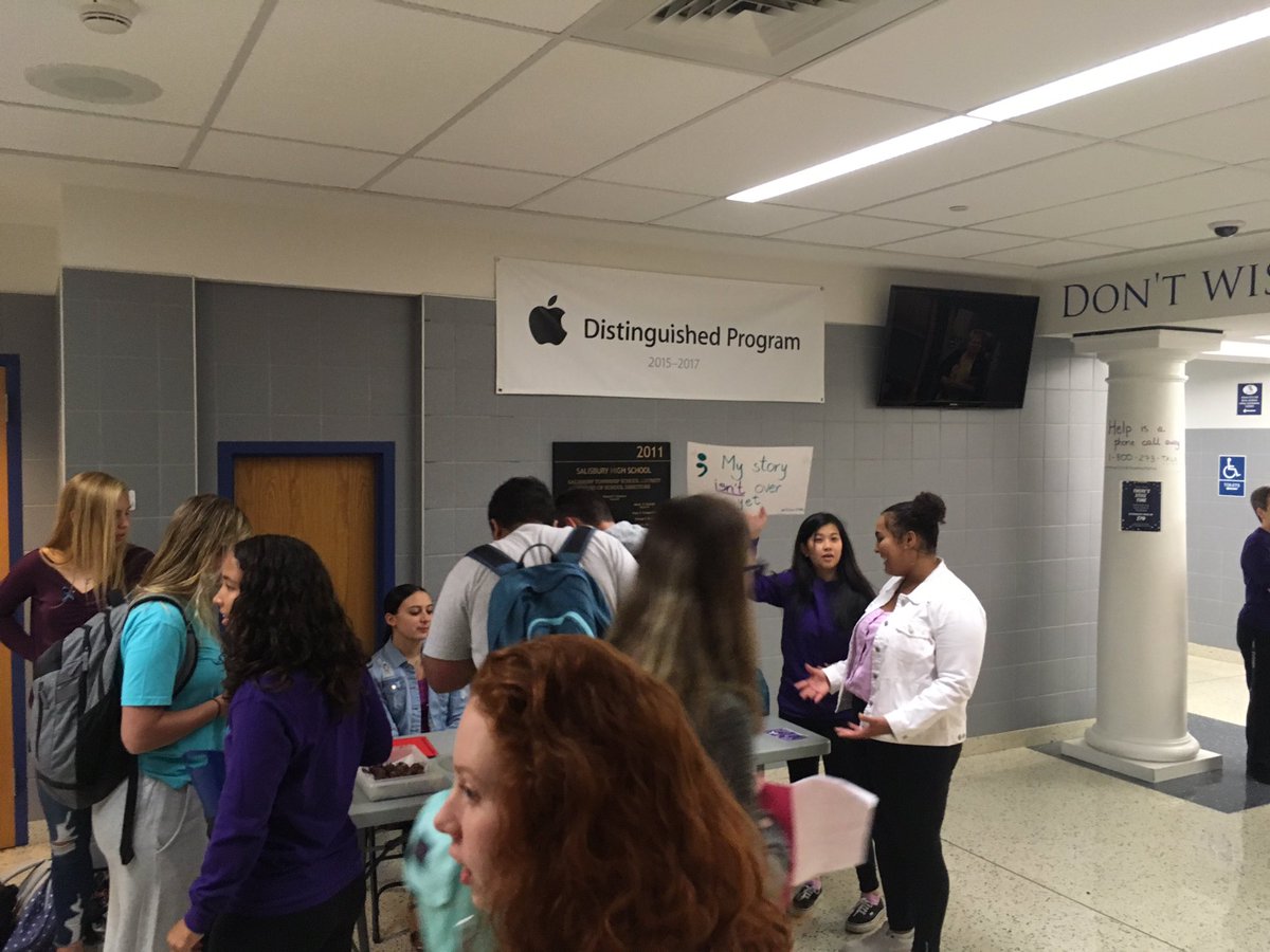 _FalconSTARs's tweet photo. Thank you to the MANY students & staff that wore #Purple today in support of #SuicidePreventionAwarenessMonth ๐๐ผ Remember: Your story isnโt over yet. You matter. Stay strong. Ask for help whenever needed! Suicide Prevention Hotline 1-800-273-TALK(8255) #YourSalisbury #FalconSTARs https://t.co/GXunuBfwnG