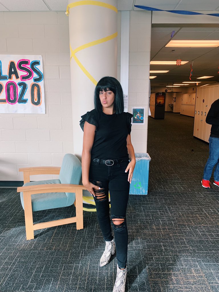 Mariaallred's tweet photo. i gotta feelin, that tonight’s gonna be a good night🤩 - black eyed peas #phshoco19 @WhatsUpSouth @SOUTH_STUCO https://t.co/3xLBT5A2iT