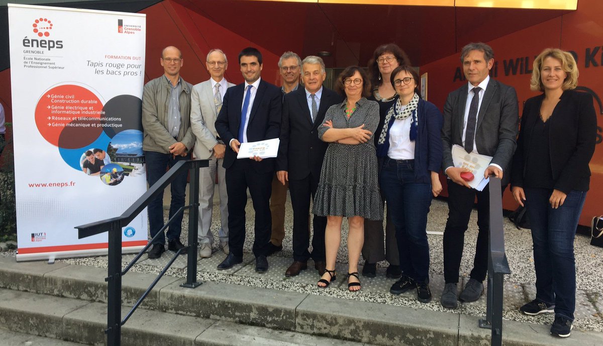 acgrenoble's tweet photo. l'ENEPS (École nationale de l'enseignement professionnel supérieur) fête ses 10 ans. L'école a déjà préparé 300 bacheliers professionnels au DUT !
@acgrenoble @UGrenobleAlpes
#Eneps @FabienneBlaise3 https://t.co/FTsrh2K6ff