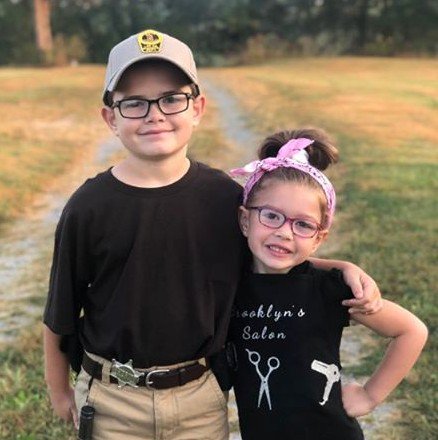 unitedwayswva's tweet photo. Tell us what you want to be when you grow up! These smart kids want to be a Lee County Sheriffs Deputy and a Hair Dresser!
(photo from JustinandAmy Taylor)
#Unitedwayweek #whenigrowup https://t.co/YWO6j5z6nh