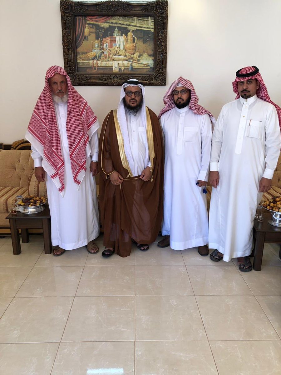 قبيلة حرب بالسعودية والخليج On Twitter ابناء الشيخ سعود صنت بن حمدي رحمه الله يستضيفون في منزله بخصيبه الشاعر خالد الحميدي البيهيمه الحربي