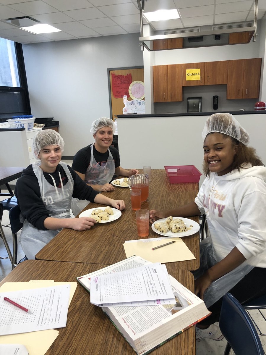 MsOConnorTP's tweet image. Scones are on the baking menu today! #quickbreads