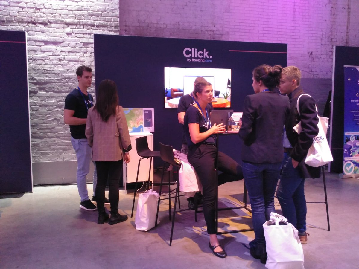 www_smily_fr's tweet photo. [EVENEMENT] Merci pour ces deux jours incroyables ! Ils étaient riches d'échanges et d'idées. Nous sommes ravis d'avoir pu faire partie d'un tel événement #click2019 by @bookingcom https://t.co/bhVPyc03JD