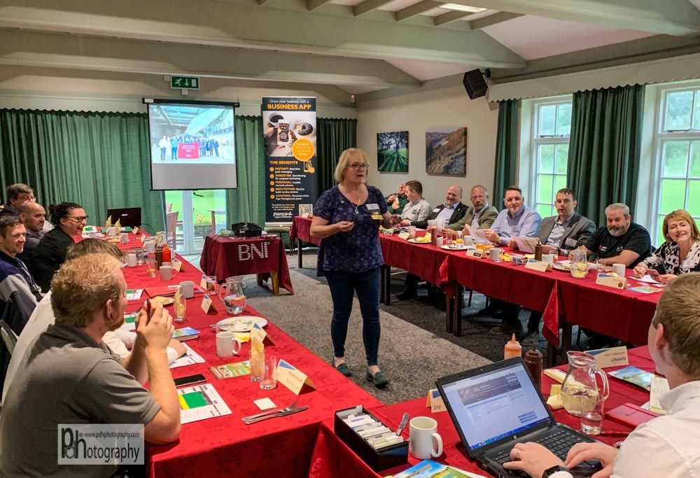 BNI_Concorde's tweet photo. Alice Cox @BNIConcorde - Explaining to members how responding to emails &amp; voice mails ASAP can save time. If there is no response the person following up again takes even more time and Everybody is busy. Contact Andy Townsend 07774 117142 to arrange a visit to a meeting https://t.co/hx3FSb0Bzy
