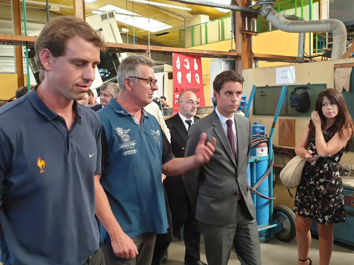 Prefet36's tweet photo. La visite de @GabrielAttal se termine sur le site de l'AFPA de #Châteauroux qui pourrait accueillir des jeunes en service national universel. 
#SNU https://t.co/jGKHDyPSIf