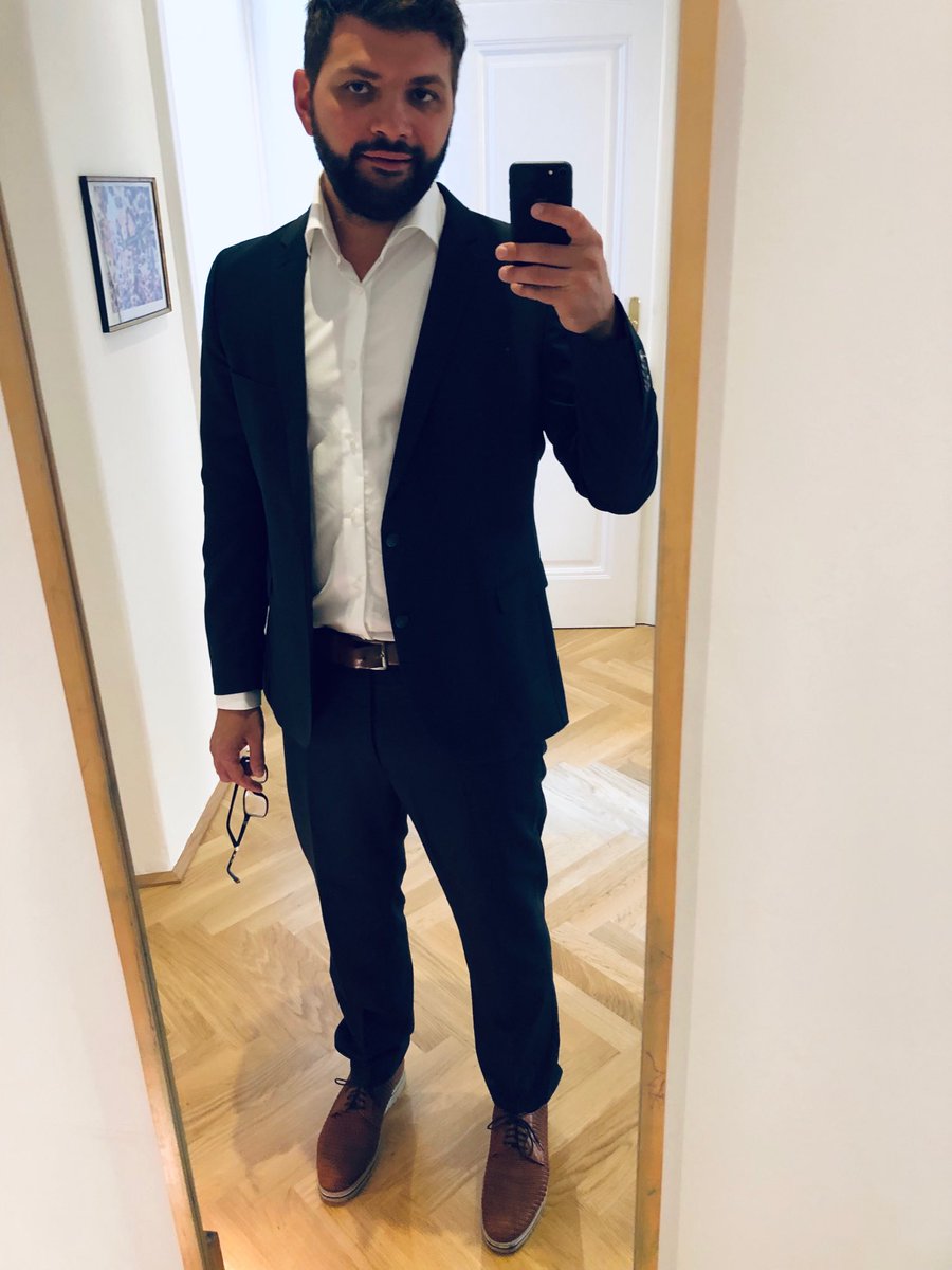 PREMIERE // Vögel by Wajdi Mouawad // Akademietheater VIENNA // Director: Itay Tiran // Starring Yousef Sweid, Salwa Nakkara, Eli Gorenstein, Nadine Quittner, Markus Scheumann, Sabine Haupt and Jan Bülow