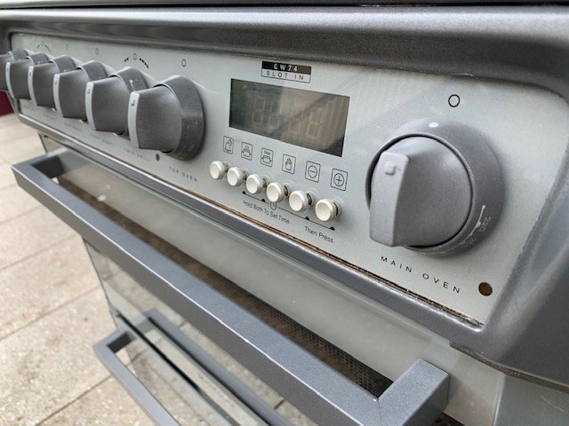 probablyhaveit's tweet image. Do you need a cooker, look no further than this reconditioned ceramic top model from Hotpoint.  Professionally reconditioned, and cleaned, with 6 months warranty, we have this and 30 other cookers in stock by Belling, Creda and Zanussi.  #cookers #cookstown #northernireland