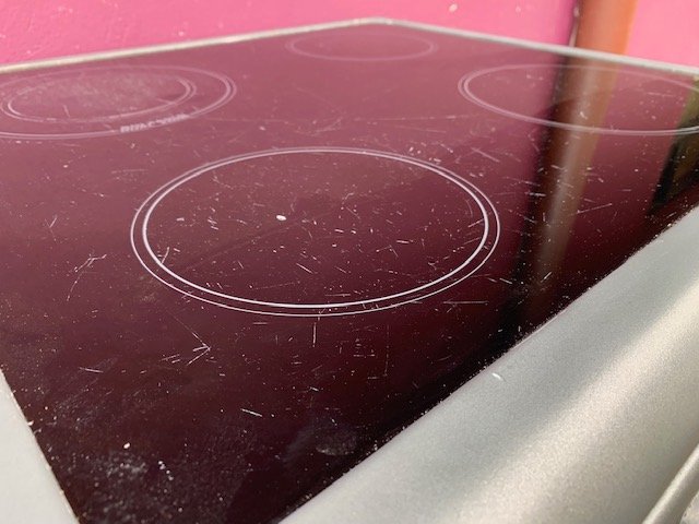 probablyhaveit's tweet image. Do you need a cooker, look no further than this reconditioned ceramic top model from Hotpoint.  Professionally reconditioned, and cleaned, with 6 months warranty, we have this and 30 other cookers in stock by Belling, Creda and Zanussi.  #cookers #cookstown #northernireland