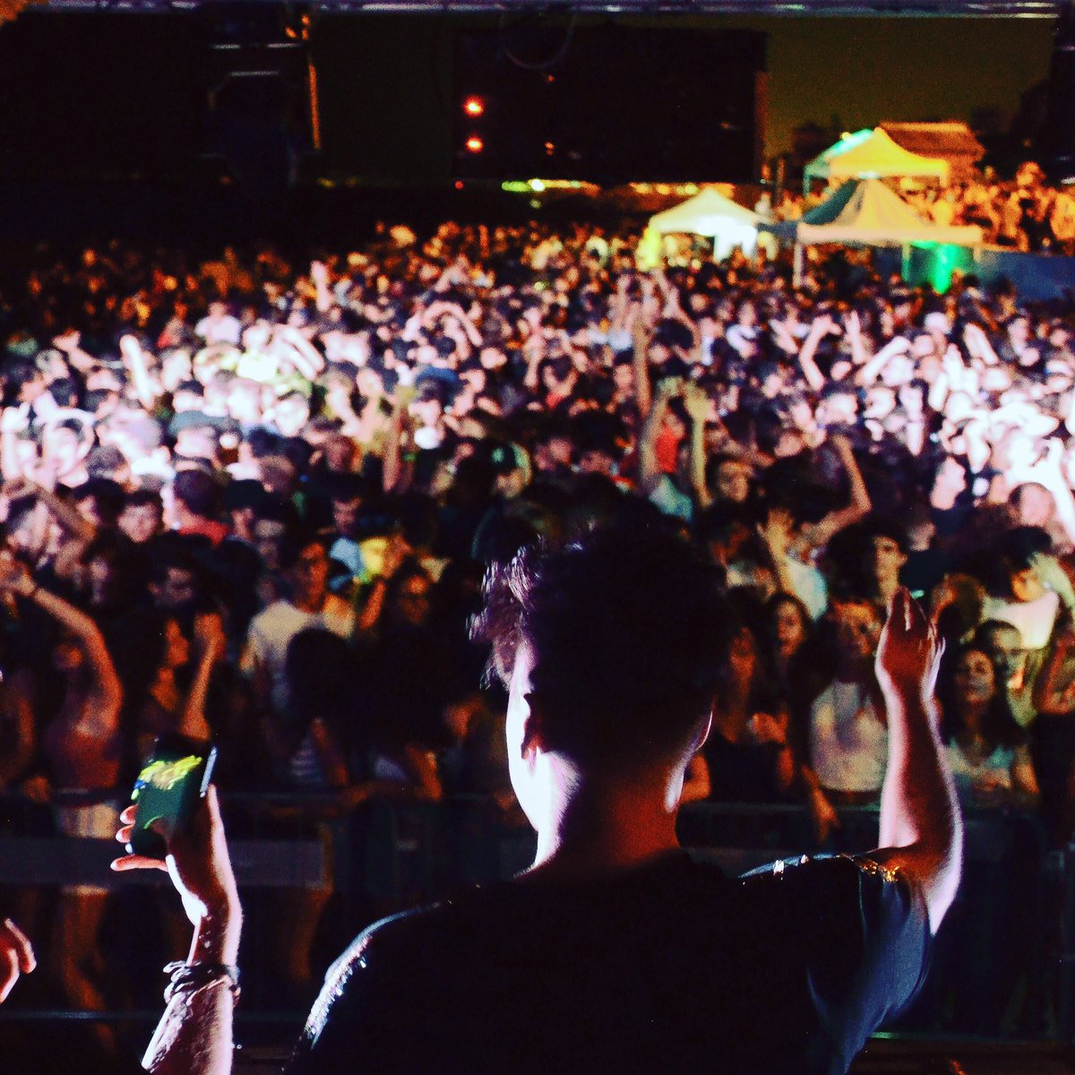 Last week Genoa Vision was so much more than fun, love the energy of my city!
Meanwhile “Shake It” is going strong on supports, have you already heard it?😏😍
Link hereee: release.panthersgroove.com/ShakeIt