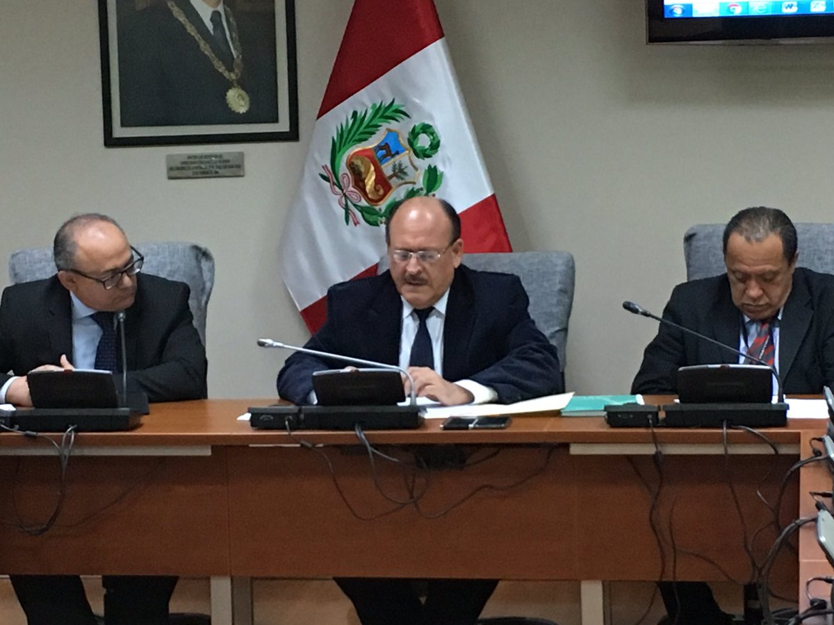 ElTioSergioDav's tweet photo. [#Ahora] ➡️ Como presidente de la Comisión de Economía me reúno con representantes del @MinemPeru @Perupetrosa @OSINERGMIN @ProInversionPe  en una mesa técnica sobre situación actual, reservas y mantenimiento del Sistema Integrado del Transporte de Gas Natural (Gasoducto Sur) https://t.co/rLta2TCIZ4