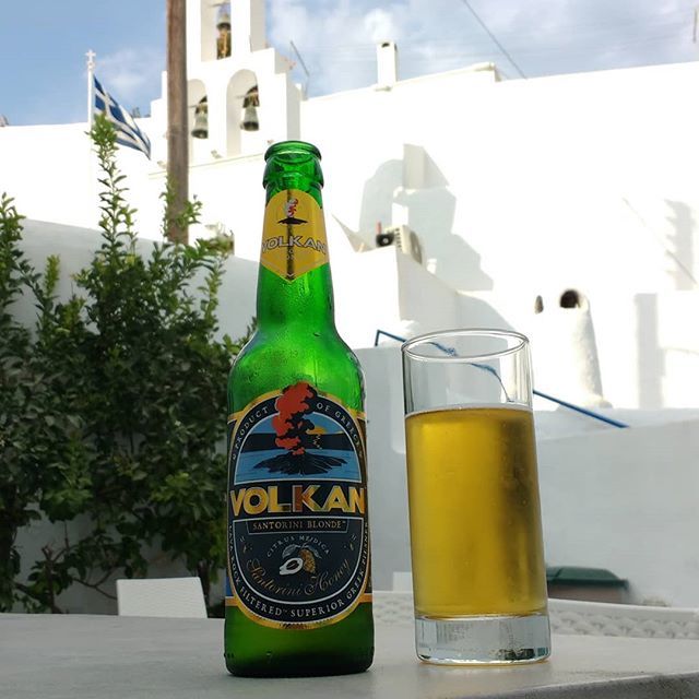 dkgb's tweet image. Another day, ... you get the picture

Time for a local beer outside our cave house

#santoriniholiday 
#lifeontheedge 
#beerbythetree ift.tt/2I5mkoR