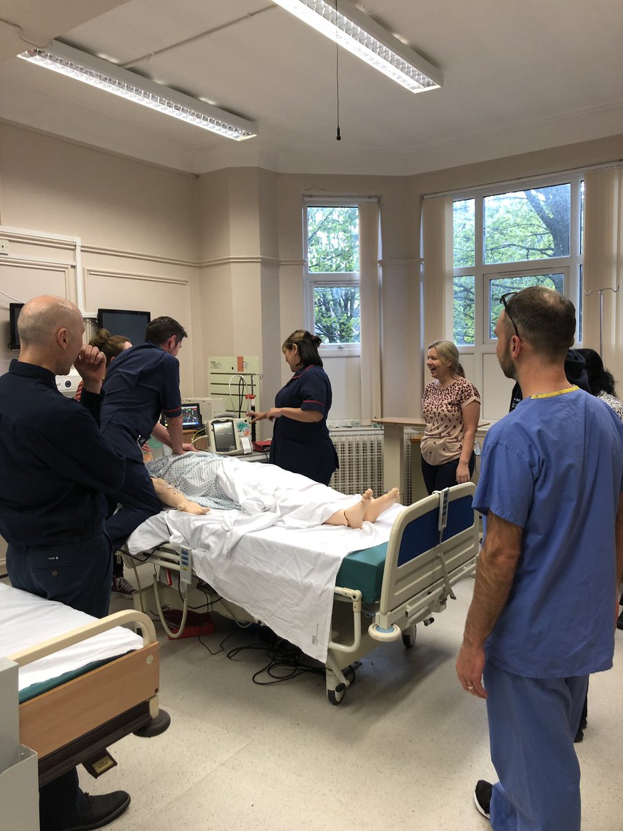 kathlh1's tweet photo. Afternoon simulation sessions to continue our training day @JulieWinstanle5 @COSMakin @NorthMcrCO_NHS @Brucieblitz #ACPtraining https://t.co/cLDdUuS9mC