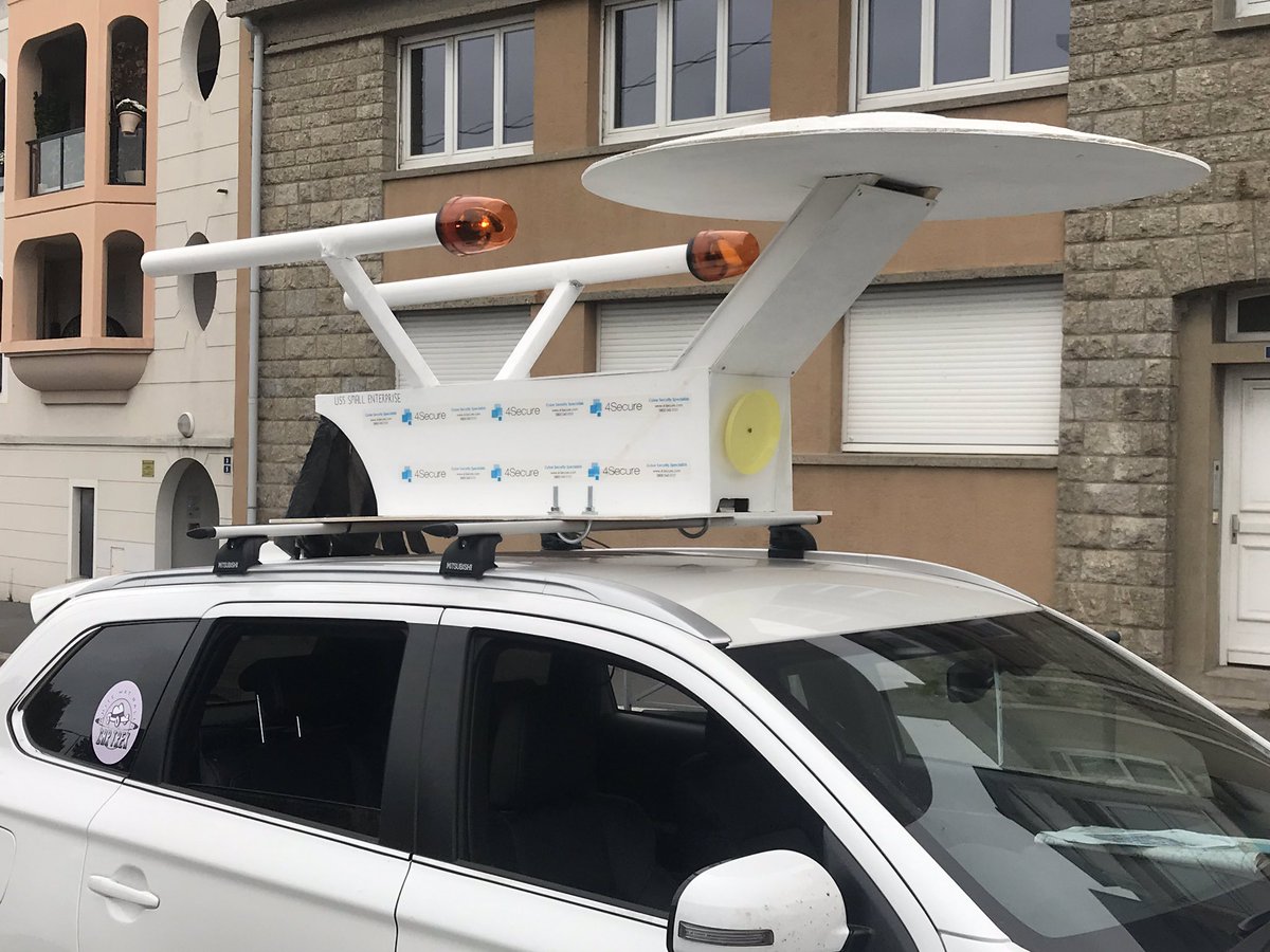Took a bit of effort to get it sorted but our car decoration looks the part! #CarTrek #WhiteHatRally <a href="/WhiteHatRally/">White Hat Rally</a>