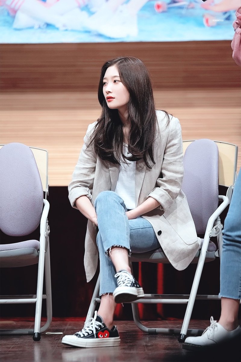오늘도 채연한 하루 tweet media