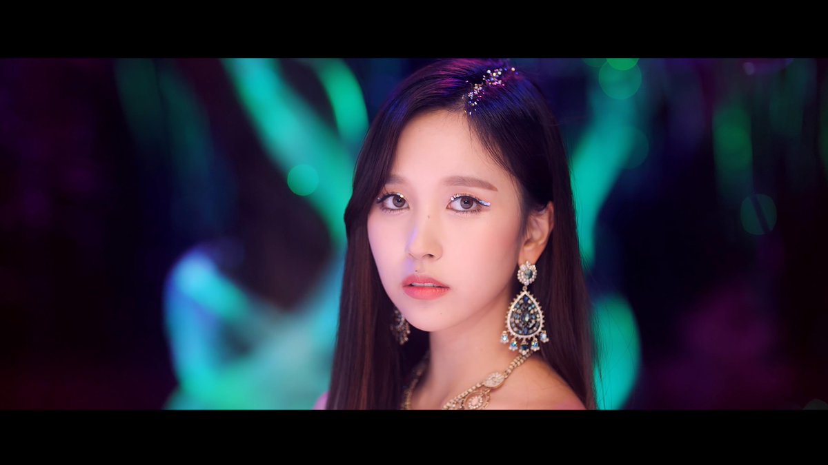 allkpop's tweet photo. #FeelSpecial_Mina Mina returns with a beautiful look for her 'Feel Special' individual video teaser https://t.co/TLiOEe7ydn https://t.co/Bpdkz8xNWn