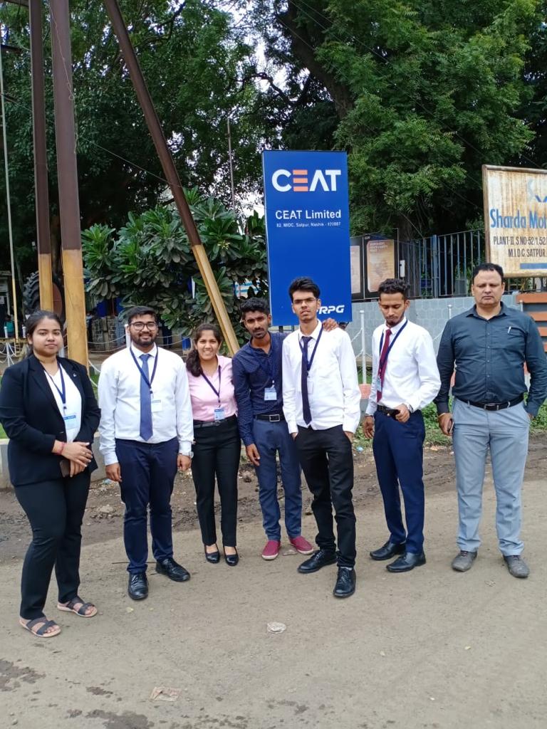 ASM_Group's tweet photo. #ASM's students visited Nashik for industrial visit to many well-known companies like CEAT Ltd, Siemens, Haldex, VIP Industries Ltd, Mahindra & Trikaya Coatings Pvt. Ltd. which was a very stupendous experience. #Mindscape2019 https://t.co/MvAVtpGgvm