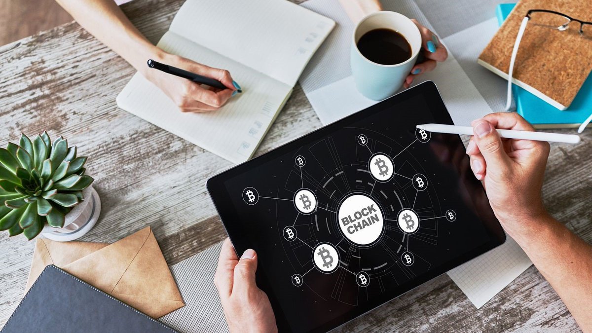 keycoinassets's tweet image. Aside from its #FastAdoption, these #GroundBreakingDevelopments prove that #DigitalAssetBlockchain is #Revolutionising global operations. bit.ly/2kgfB2J