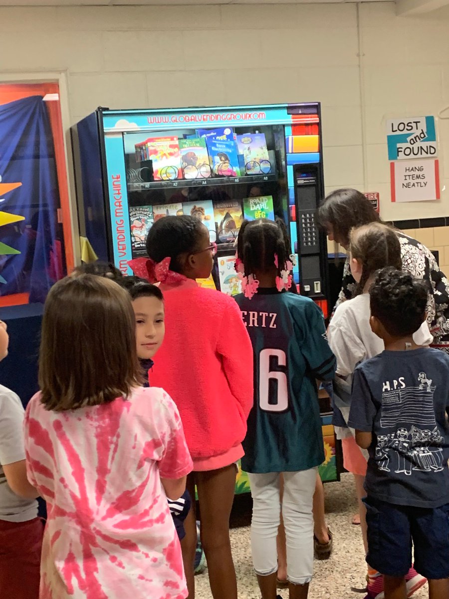 Book vending machine is LIVE! Students can earn a gold coin for great T.E.A.M. choices!! #beyourbestyou #teamcurtis #oneccps