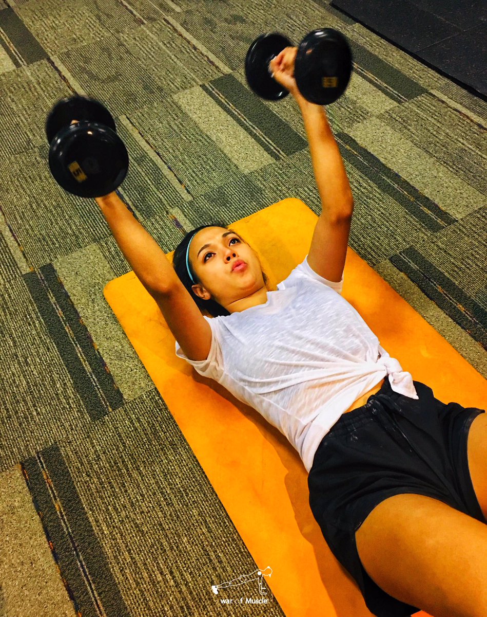 warofmuscle's tweet image. เผา..ท้อง &quot; แขน &quot; 🔥
.
#tricepexercises
.
.
เพื่อ วงแขน  ที่..กระชับ ค่ะ
.
(ในรูป ) นักเรียน คลาส ดึก กำลัง เทรน กลุ่มกล้ามเนื้อ &quot; แขน &quot;  โดยเน้น กระชับ อย่างสุดๆ ค่ะ
.
#เทรนเนอร์ผู้หญิง  #สอนออกกำลังกาย
#ลดไขมัน  #เทรนเนอร์  #sixpack  #เทรนเนอร์ฟรีแลนซ์   #เทรนเนอร์หญิง