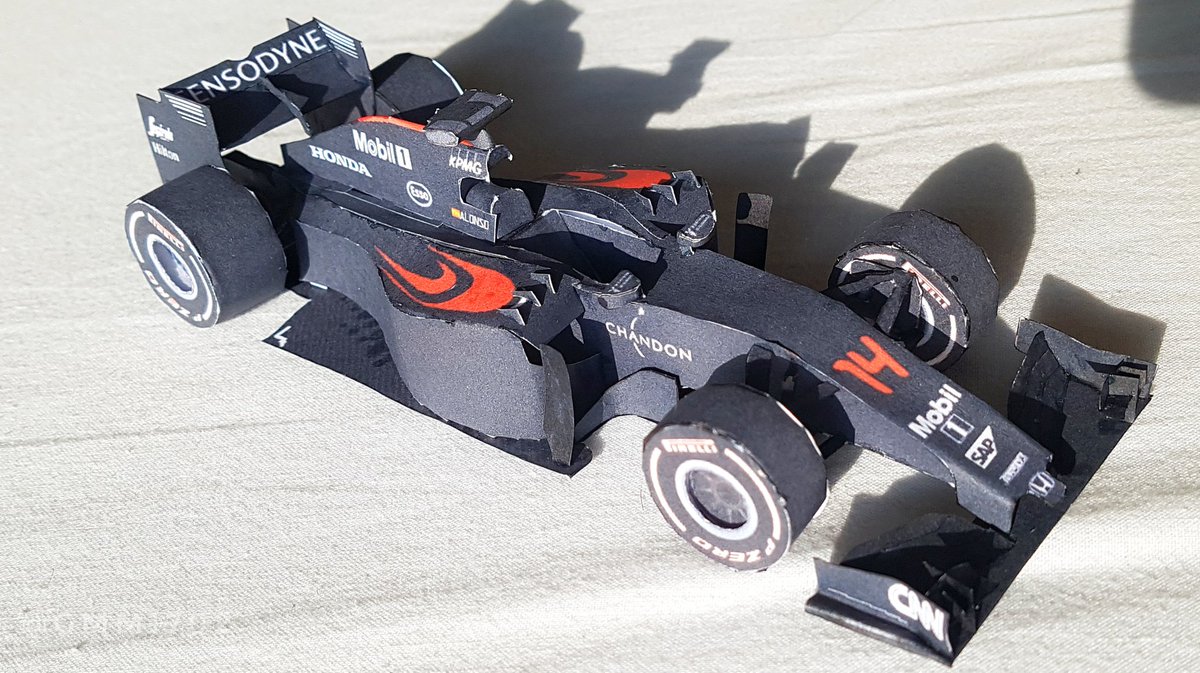 GMM1702's tweet photo. In today's paper spotlight: @alo_oficial's 2016 @McLarenF1 #MP431! Beautiful car...! #McLaren #Honda #Alonso #FearlesslyForward https://t.co/ZsVtJzqRUH