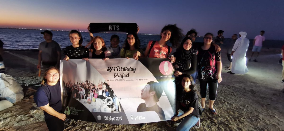 QATARBTSARMY's tweet photo. In celebration of Namjoon’s birthday, Qatar ARMYs conducted a beach clean up project in Al Khor in cooperation with Doha Environmental Actions Project (DEAP). #HappyBirthdayNamjoon #cleanupARMY #BeachCleanUpRM https://t.co/FlELQouTqR
