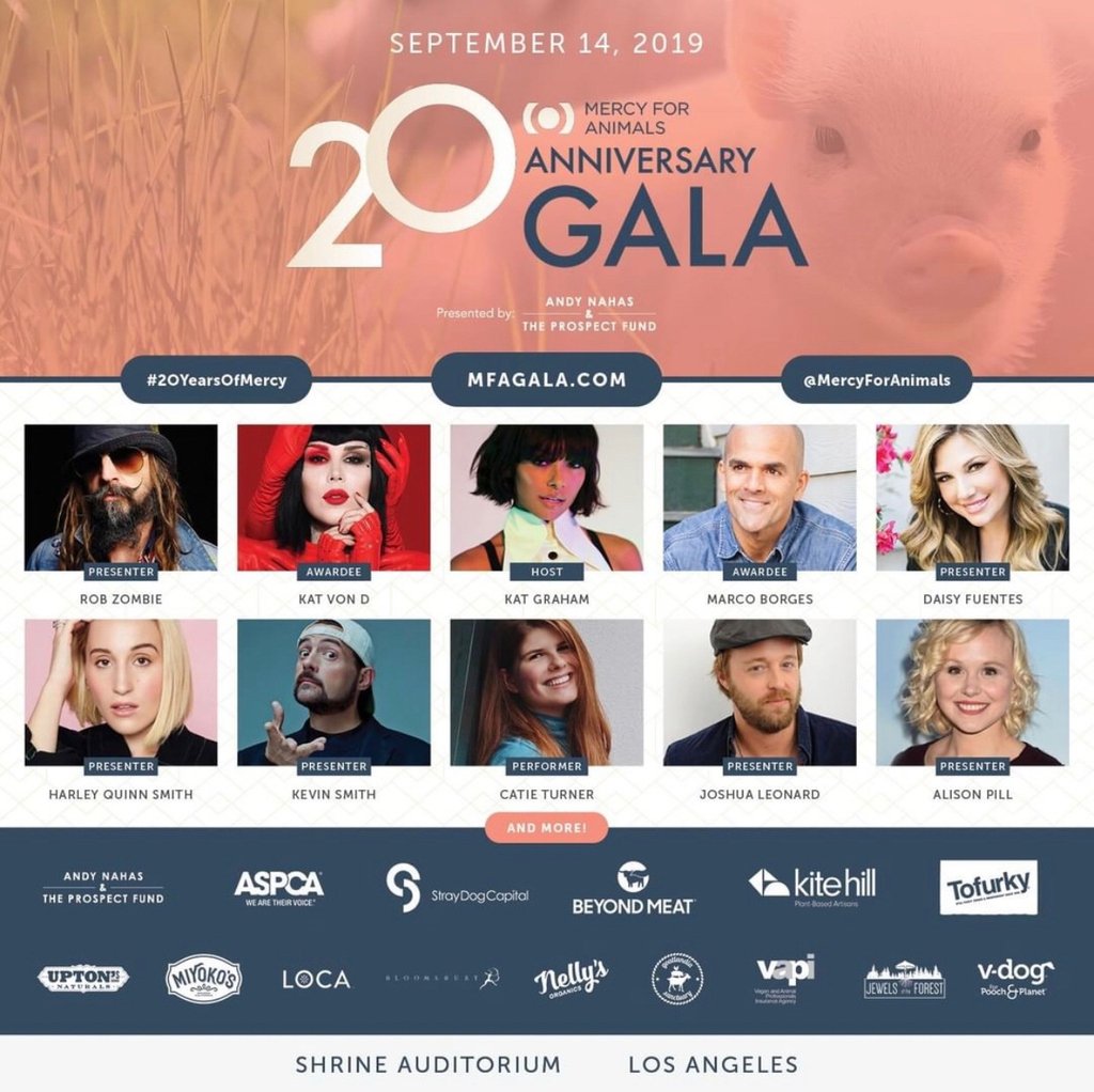 The_Greenprint's tweet photo. Many congratulations to our founder Marco Borges for this beautiful honor!!
.
#Repost @mercyforanimals
・・・
THIS SATURDAY we're celebrating our 20th anniversary in Los Angeles at the historic Shrine Auditorium! #20YearsOfMercy https://t.co/vJeGO7kFVL