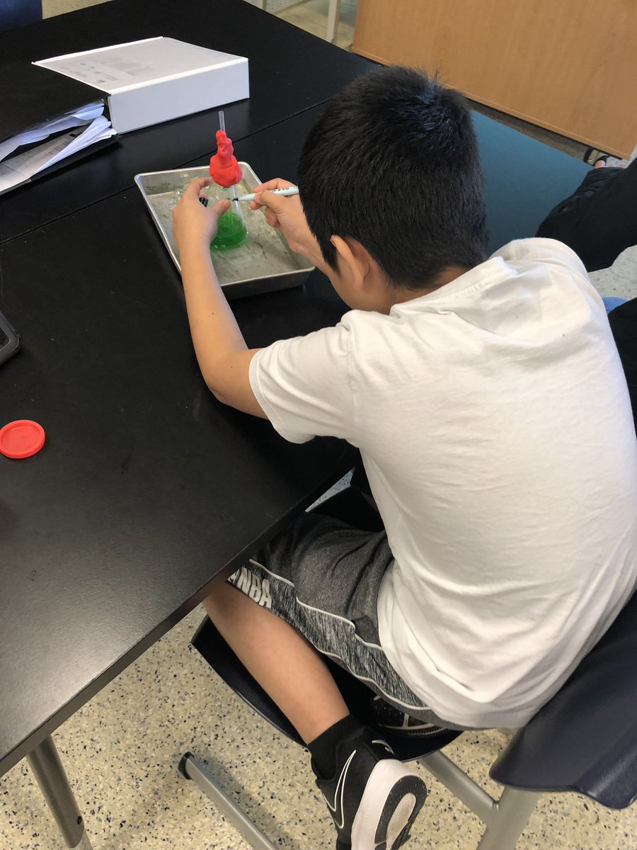 kcteach93's tweet image. @OTMSTigerPride W.I.N Friday. #Enrichment #TemperatureLab #ELL2 #BeGreatBeATiger