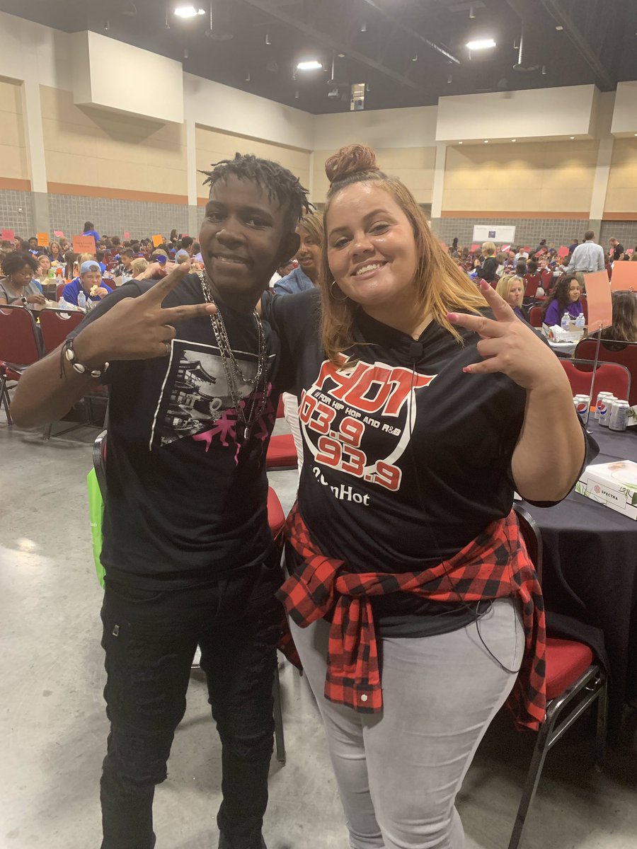 Ashley Auspelmyer tweet media