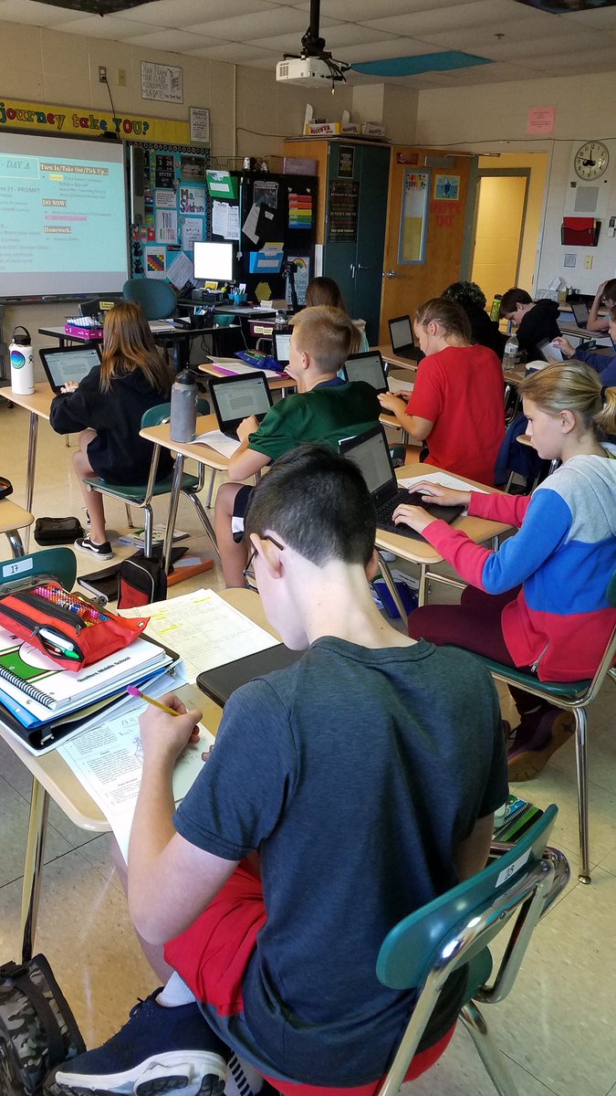 RSkidmoreQMS's tweet photo. It's that time again! Ss have been working diligently on their Summer Reading Assessments. #SummerReading #ChoiceBoard #ShowMeWhatYouKnow #ShareYourBooks #QMSGold #QMSRocks @BellicoJesse https://t.co/523iuXSsPB
