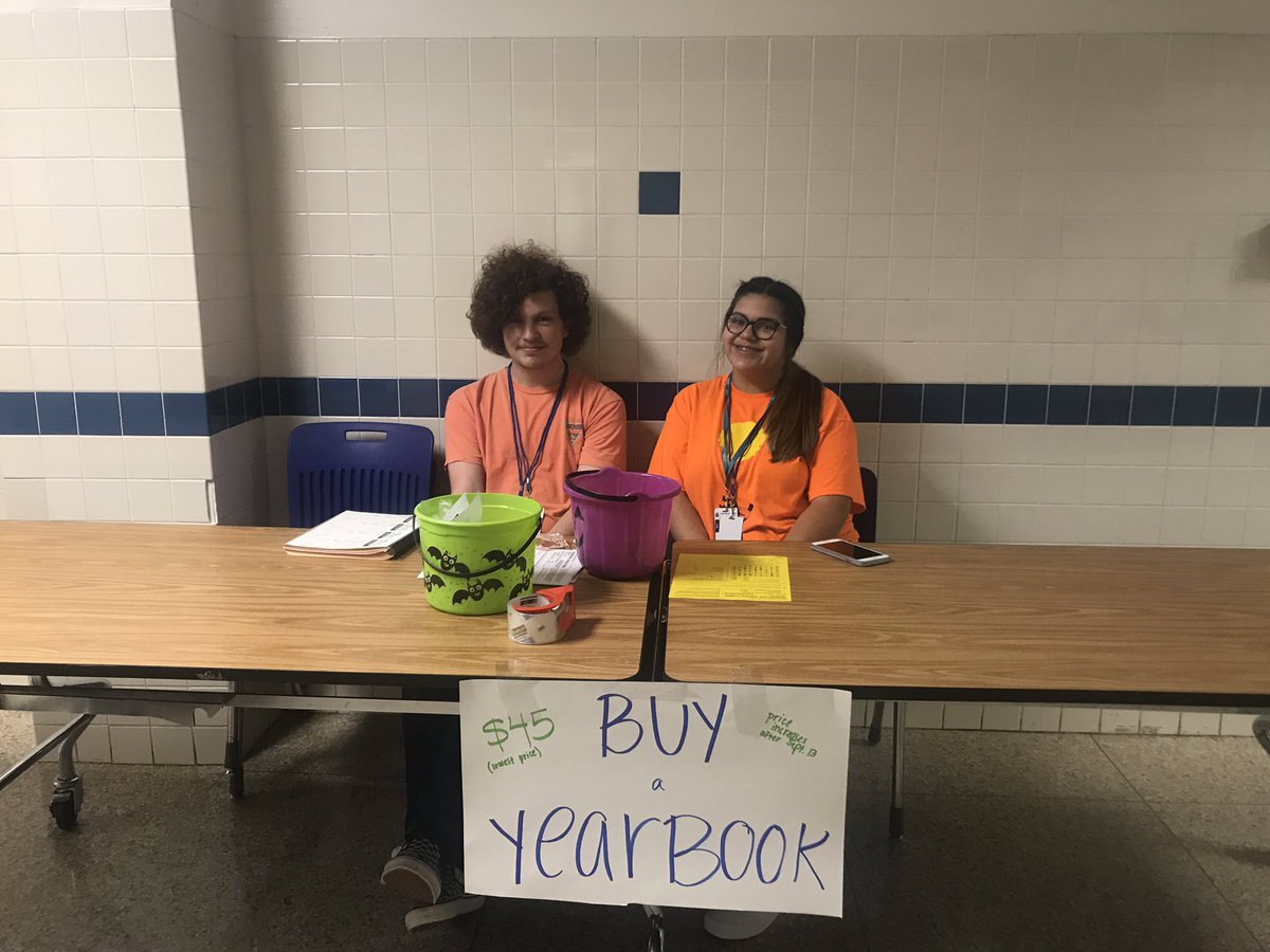 LCHS_Newspaper's tweet photo. Make sure to stop by and buy your yearbook during all lunches, or stop by room 1115! Today’s the last day it’ll be on sale for only $45 *** https://t.co/7PwFQuoVTO