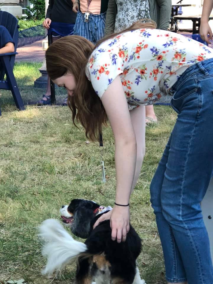 ARCatMC's tweet image. It's happening!!! DeStress with Dogs until 1:00. We partnered with @MariettaDining for this event. "Don't Freeze Up" on your quizzes and exams. Come see us for academic help, and enjoy your cherry, strawberry, or lemon freeze complements of Parkhurst. #ARCisTHEplacetobe